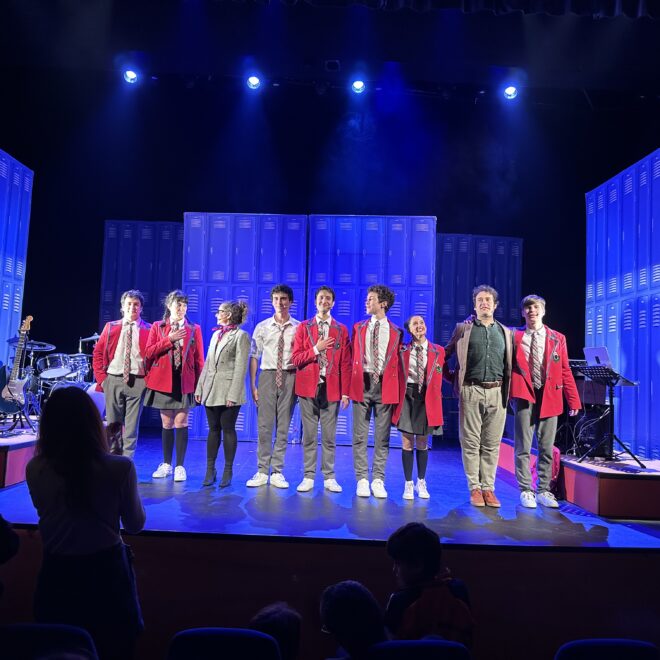 Maniquí Teatre y la Escuela Municipal apoyando ‘Bruno, el Musical’